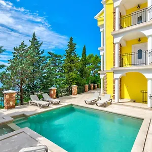 Apartment Palace Paulina C, Novi Vinodolski