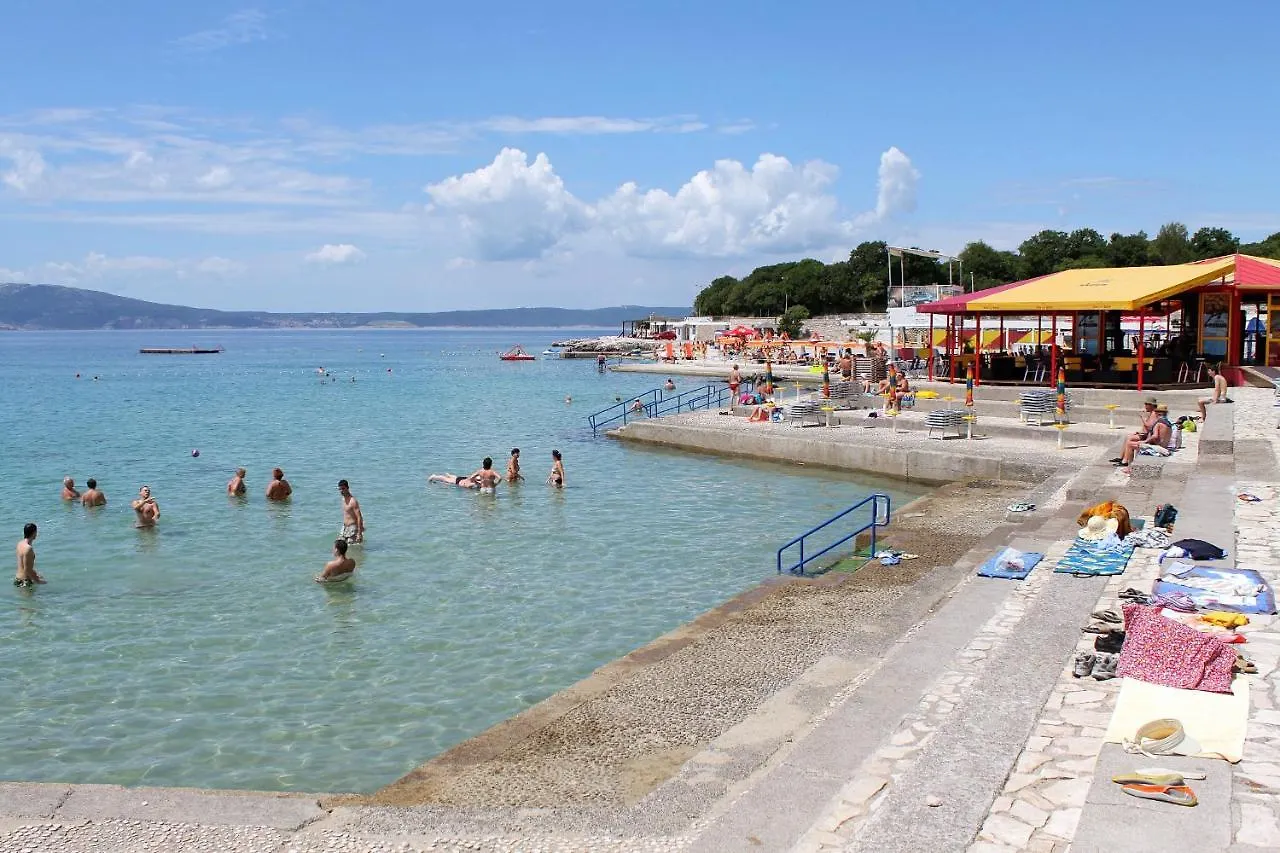 Apartments With A Parking Space Novi Vinodolski - 5529 Croatia